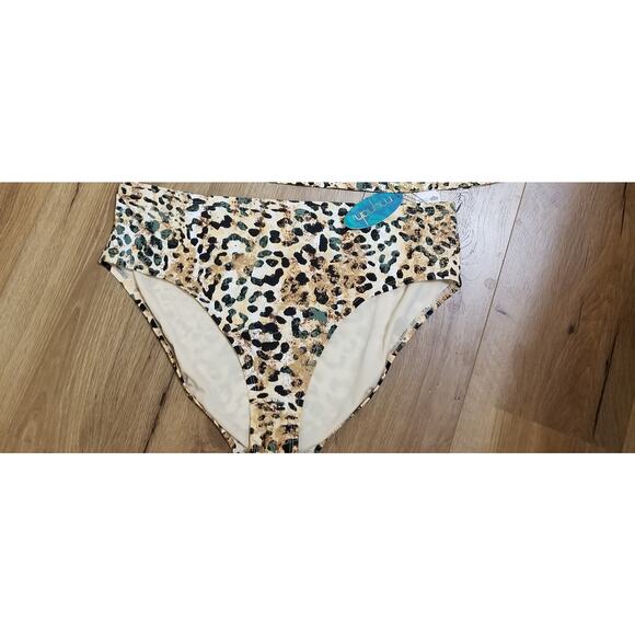 Mynah Cheetah Classic Hipster Medium Coverage Swim Bottom Size 18W - NWT's - Picture 3 of 9